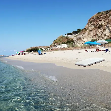 By Interhome * Santa Domenica (Vibo Valentia)